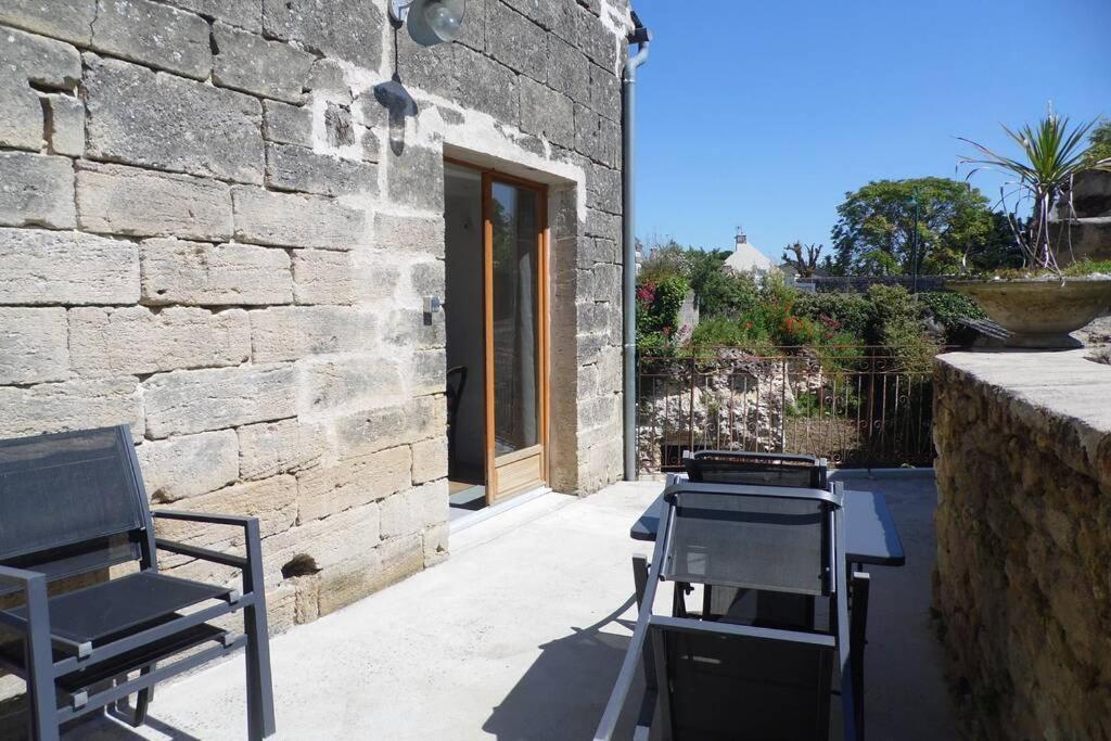 Maisonnette Climatisee Avec Parking Prive Doue-en-Anjou Exterior foto
